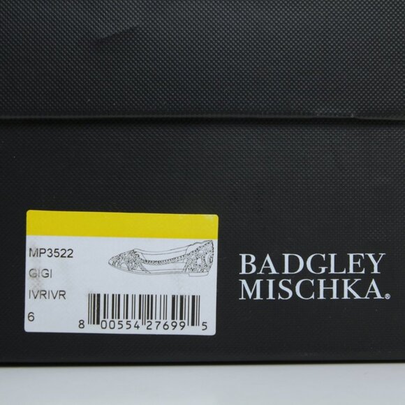 NIB Badgley Mischka Gigi Crystal Embellished Pointed Toe Flats - Picture 12 of 15